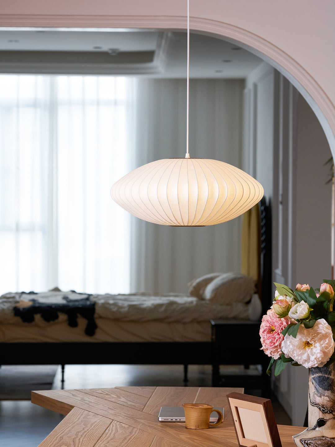 Lattice Bubble Pendant Light