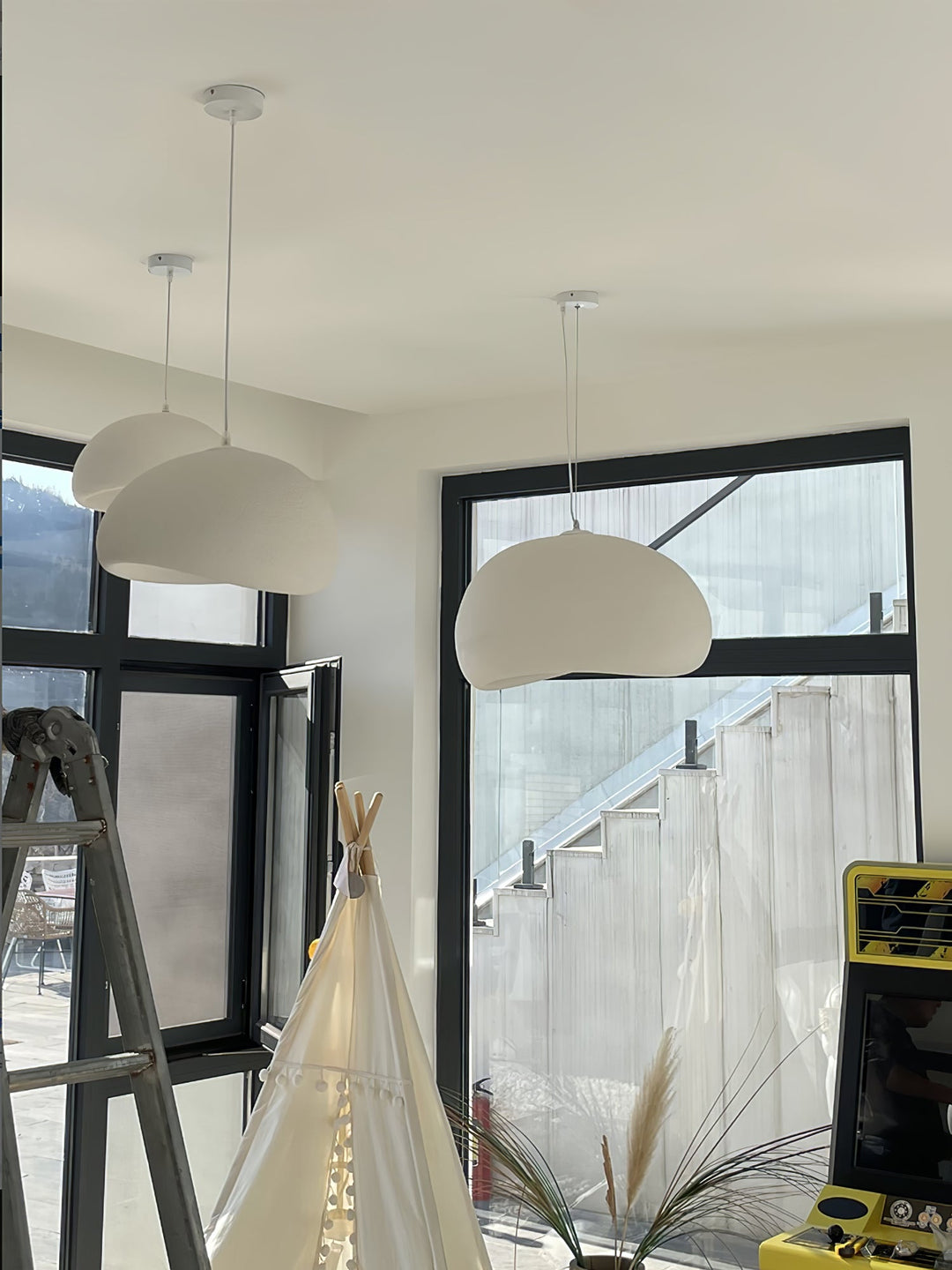 Cirrus Sphere Pendant Light