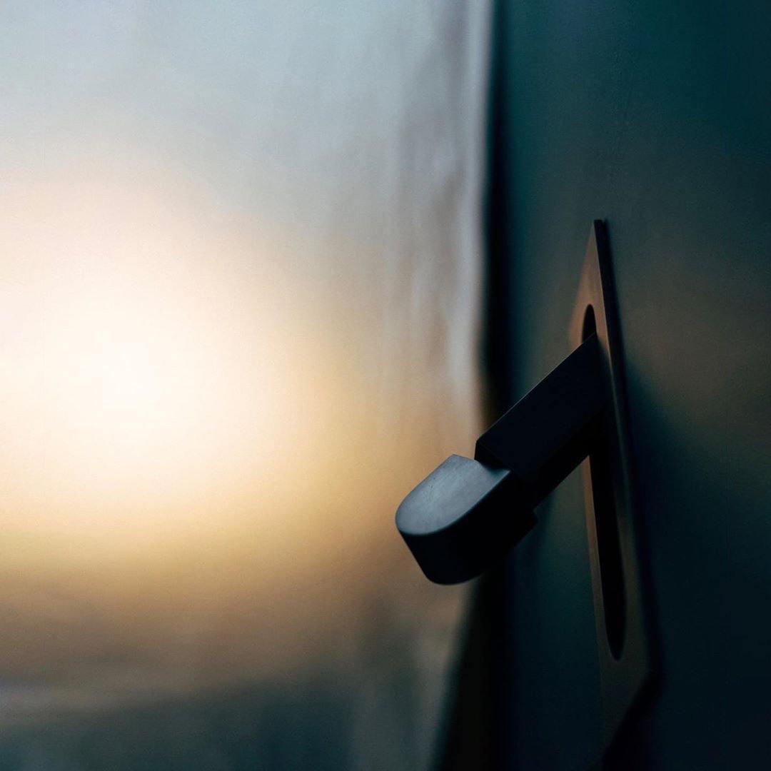 Pivot Beam Reading Sconce