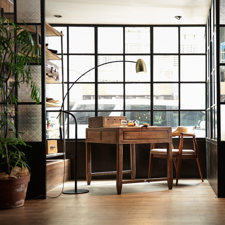Atlas Arc Floor Lamp