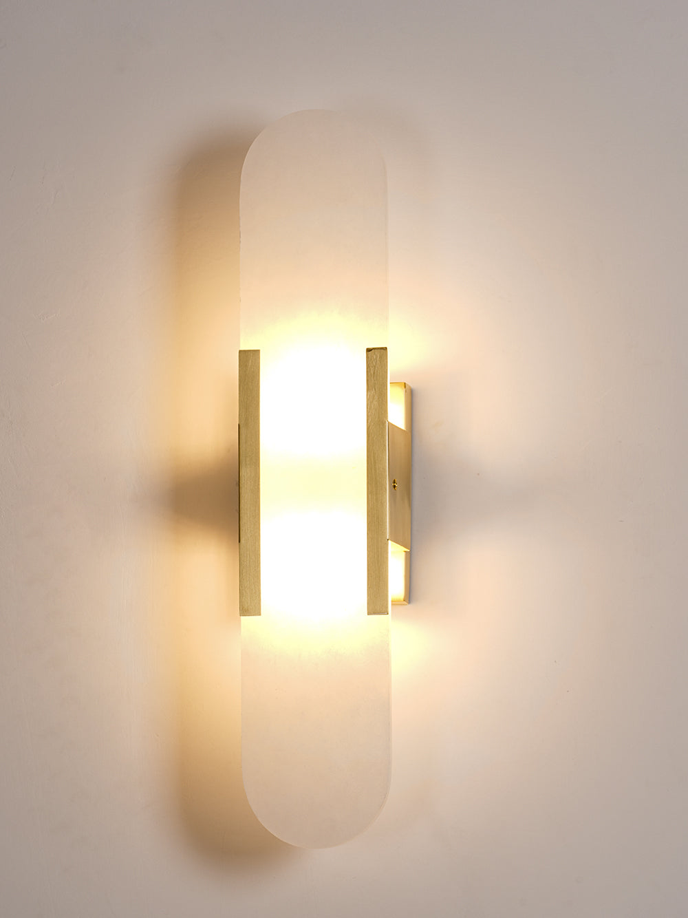Serein Alabaster Wall Sconce
