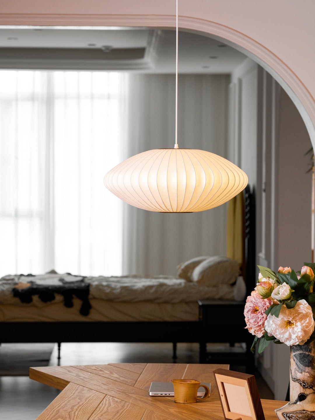 Lattice Bubble Pendant Light