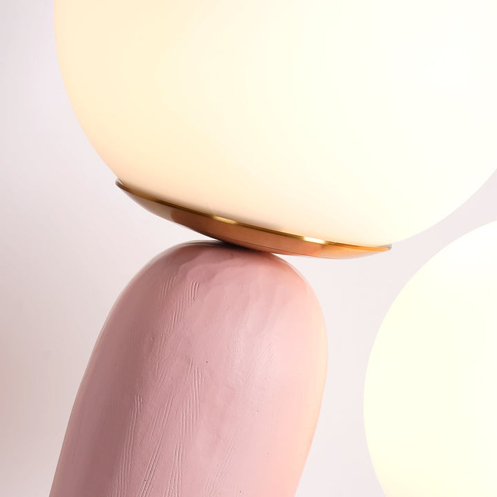 Knot Resin Table Lamp