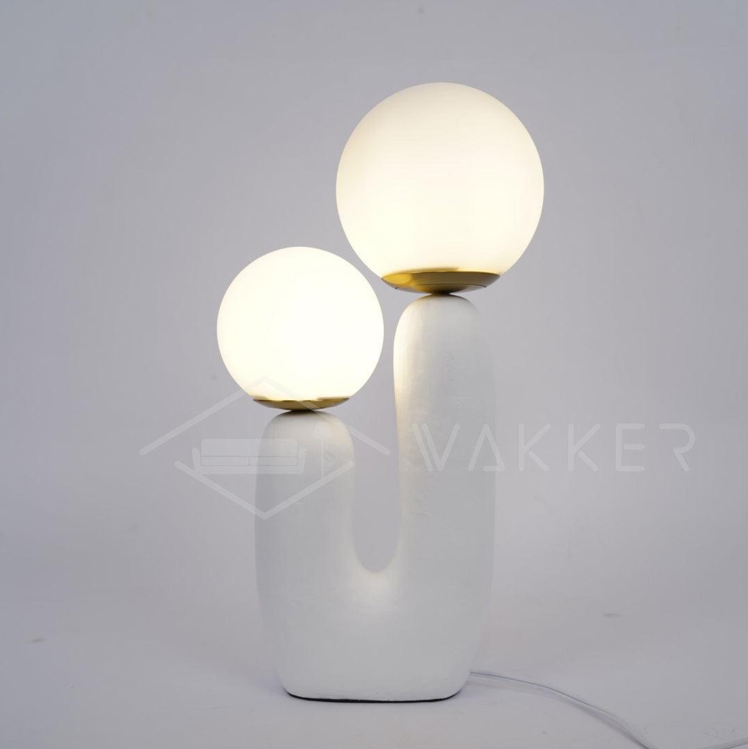Knot Resin Table Lamp