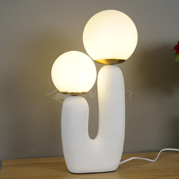 Knot Resin Table Lamp