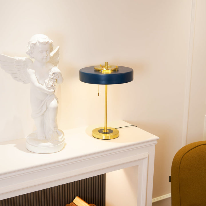 Gyre Opal Table Lamp