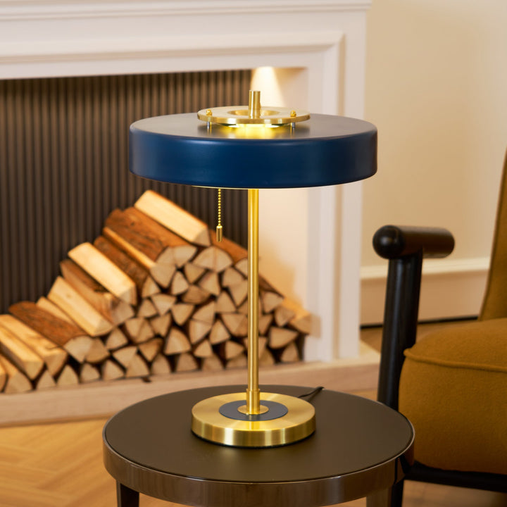 Gyre Opal Table Lamp