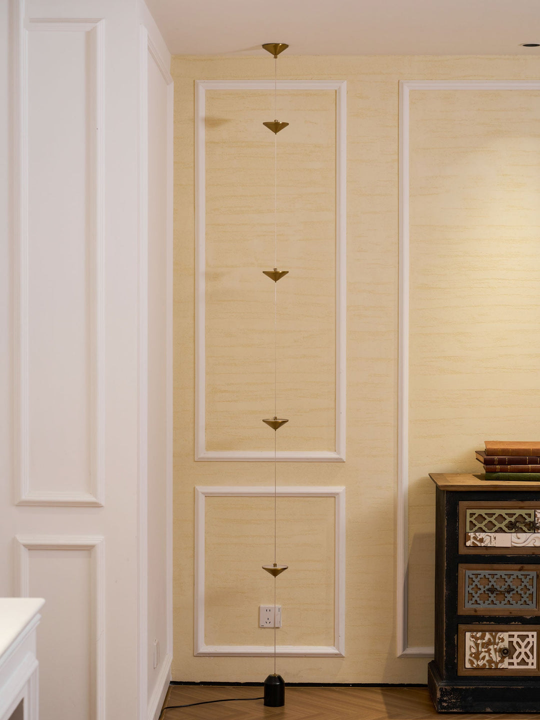 Marble Spire Floor Lamp