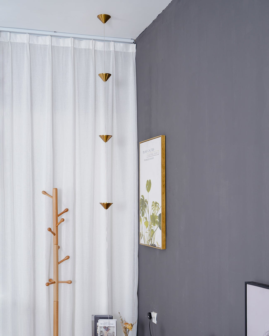 Marble Spire Floor Lamp