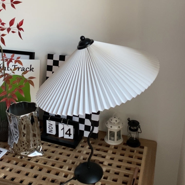 Serpentine Table Lamp