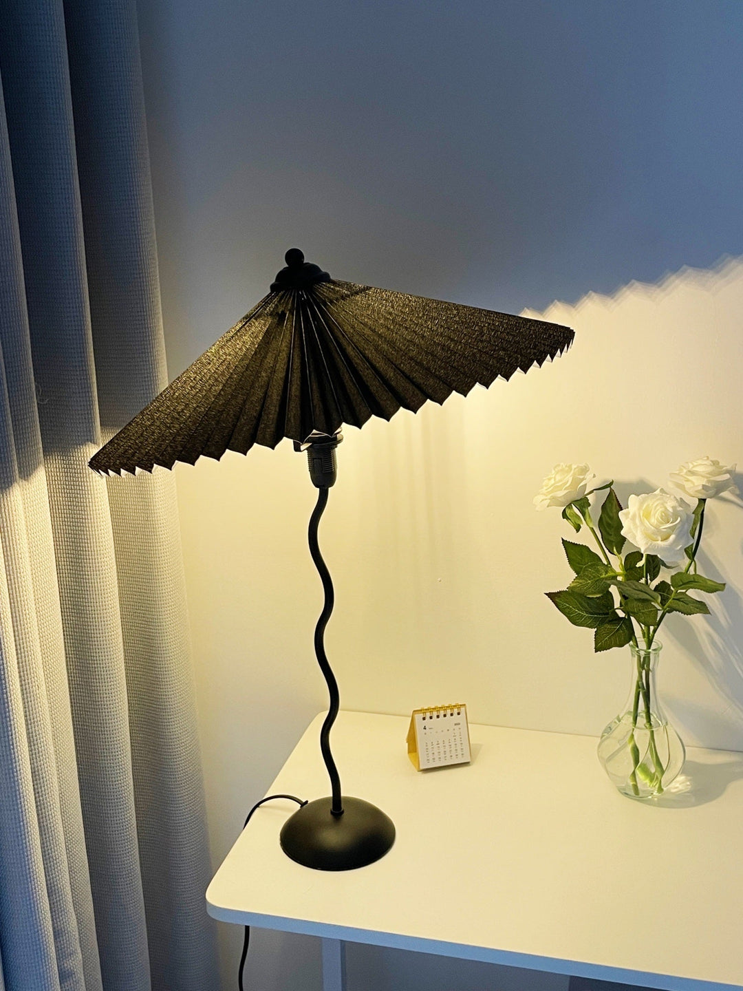 Serpentine Table Lamp