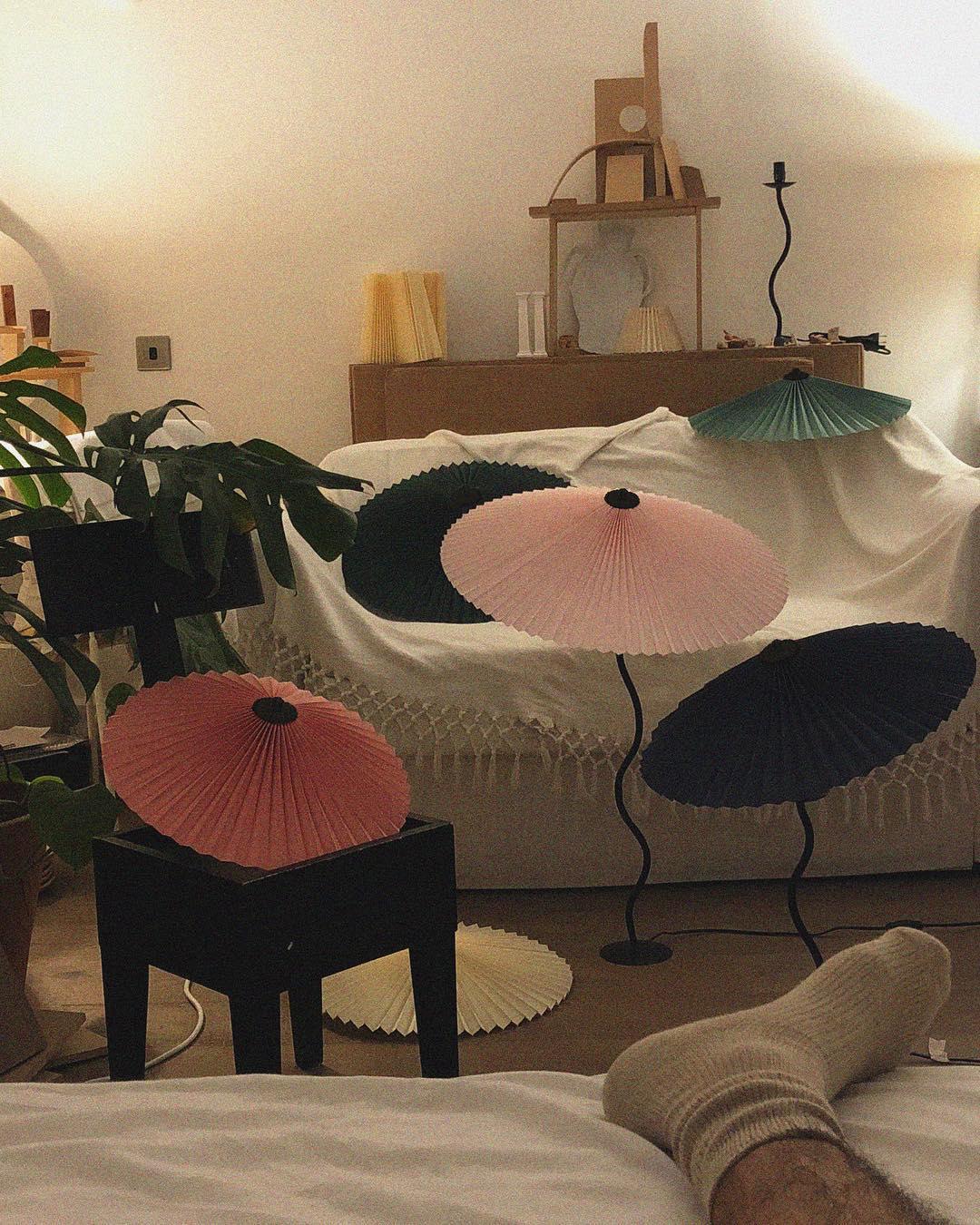 Serpentine Table Lamp