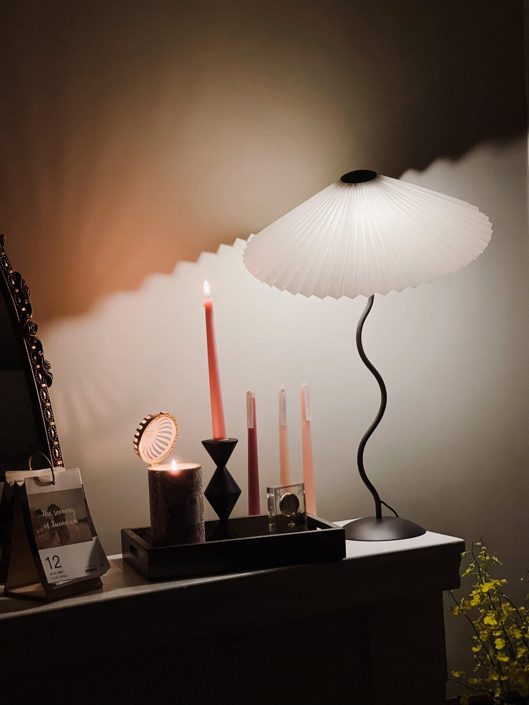 Serpentine Table Lamp