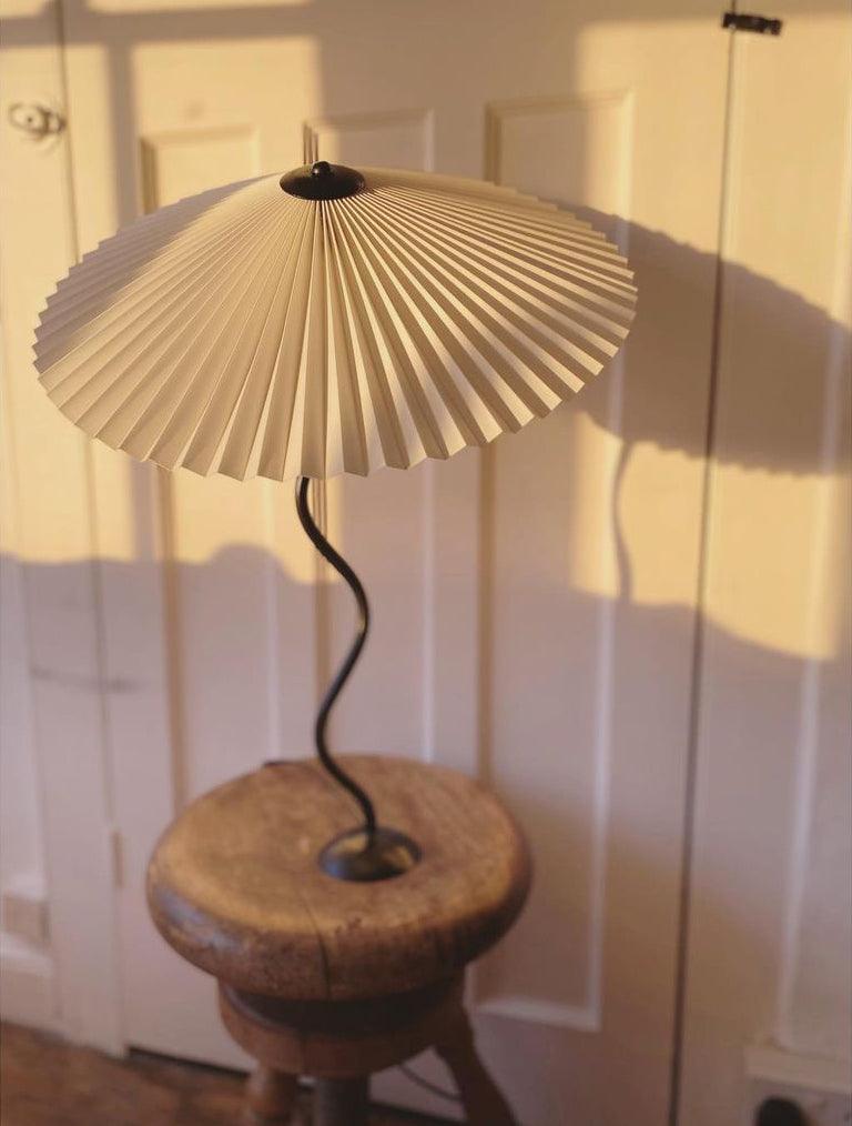 Serpentine Table Lamp