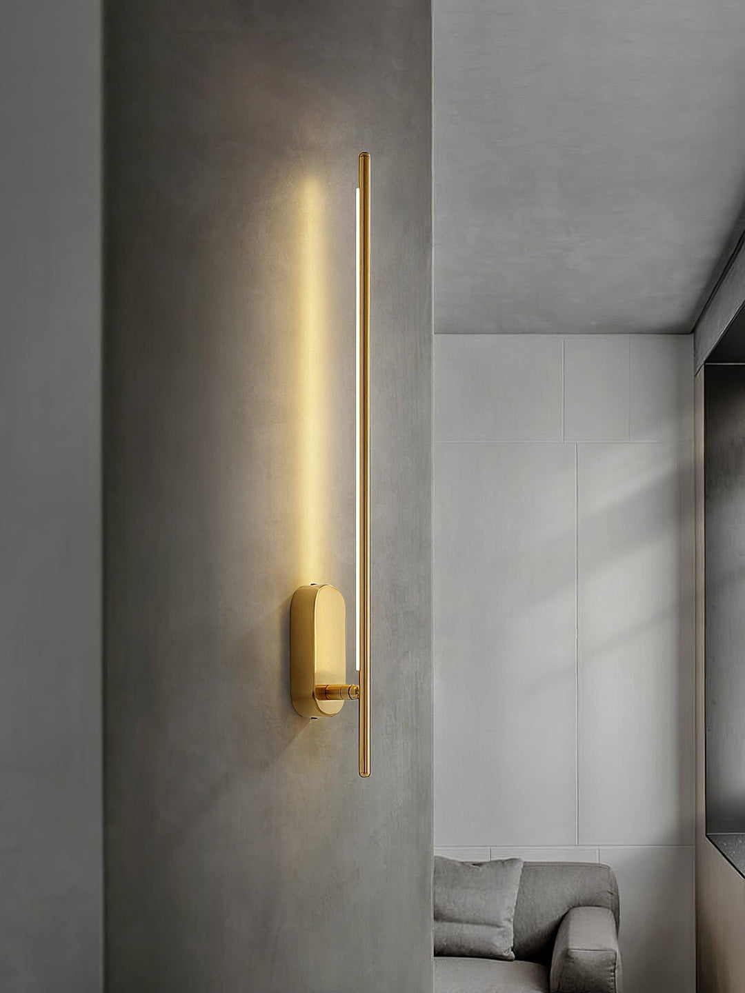 Trace Slim Wall Sconce